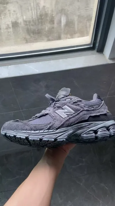 New Balance 2002R Protection Pack Phantom M2002RDB review Diaz