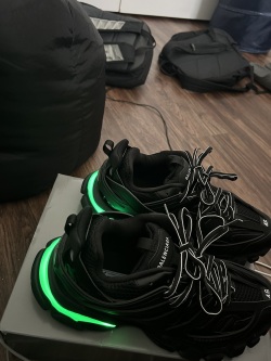 Balenciaga Track LED Black Reps Sneaker 555032 W1GB7 1000/555036W2GB11000 review Ethan 02