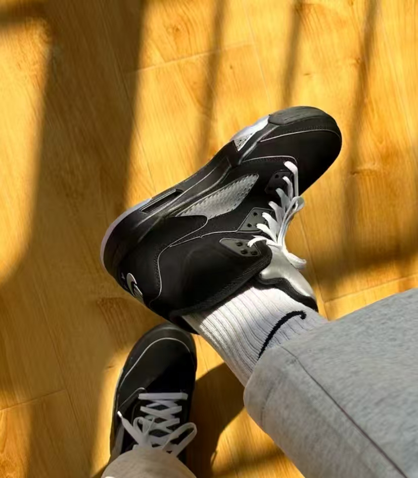 Jordan 5 Retro OG Black Metallic Reimagined HF3975-001 review Morales 00