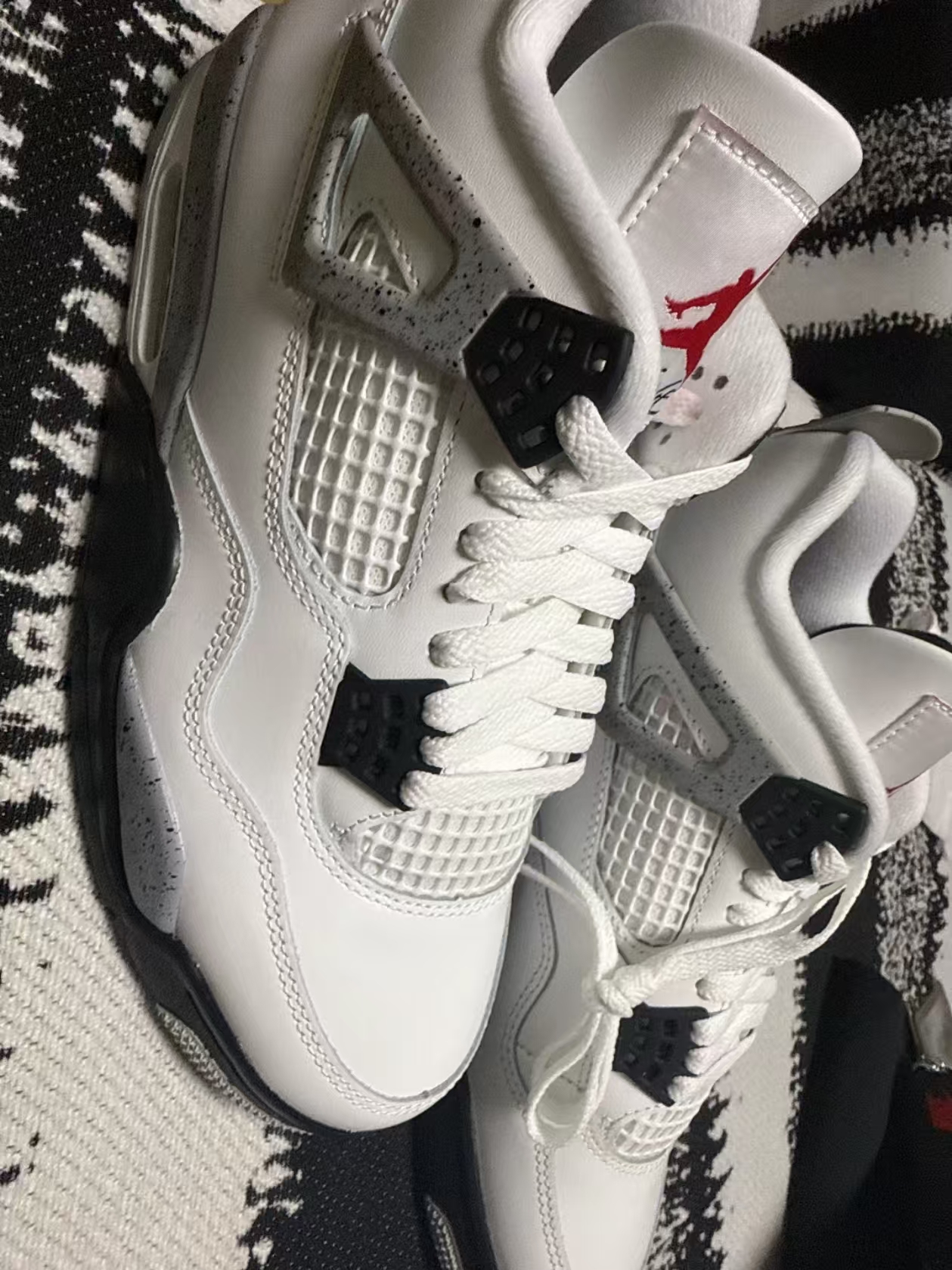 Air Jordan 4 Retro White Cement 2025 FV5029-100 review Jayden