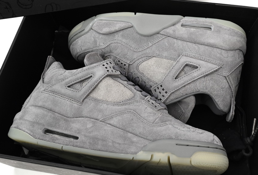 Kaws x Air Jordan 4 Retro Cool Grey Reps Sneakers 930155-003 review Hector Peguero