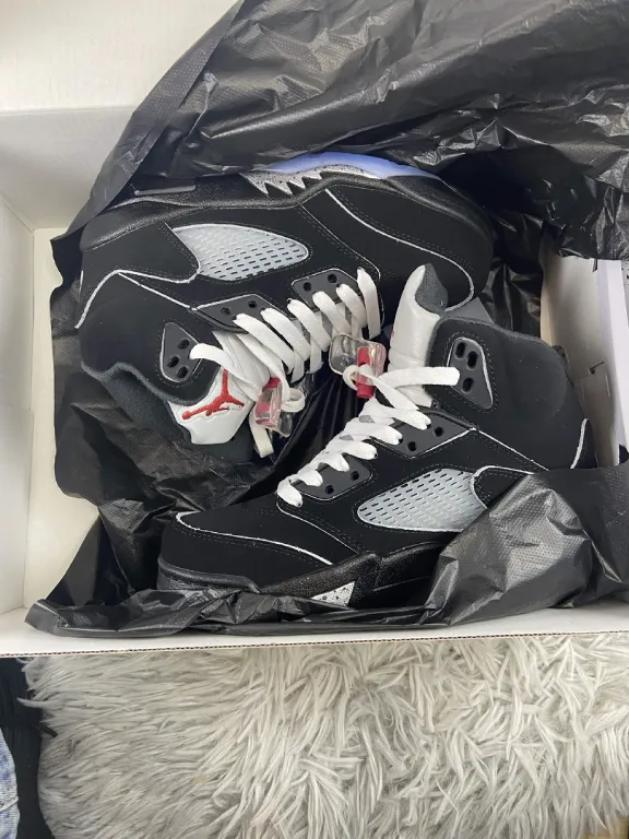 Air Jordan 5 Retro OG Black Metallic Reimagined HF3975-001 review jordi Moreno