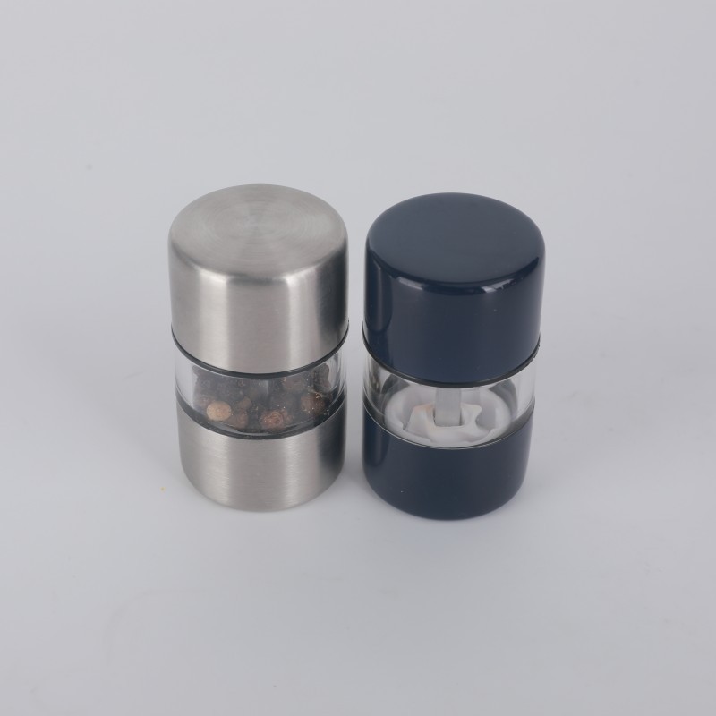 Double-end 2-in-1 Black and White Pepper Auxiliary Food Grinder Household Stainless Steel Manual Small Sea Salt Pepper Grinding Bottle