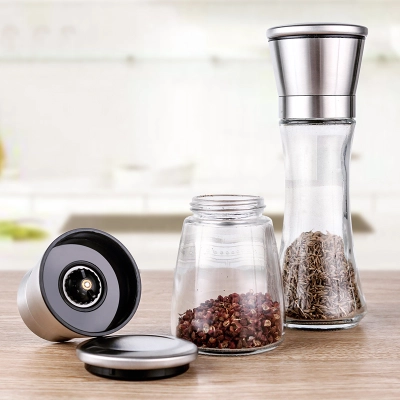 Portable Kitchen Pepper Grinder Manual Ceramic Core 01