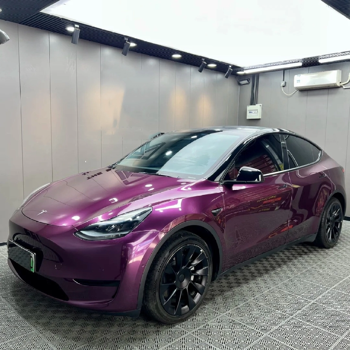 Gloss Metallic Siberia Purple Car Vinyl Wrap PET