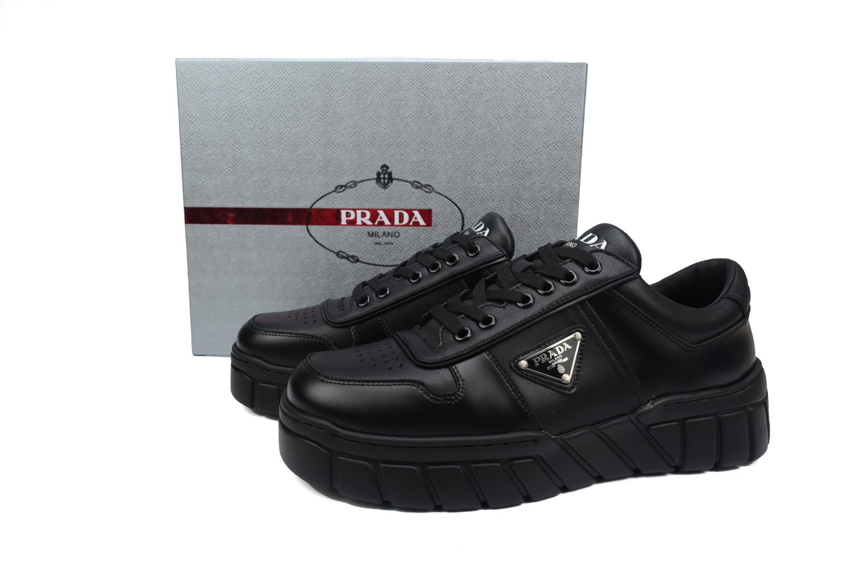Prada Low-Top Sneakers Serrated Black