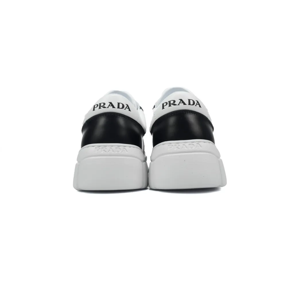 Prada Low-Top Sneakers Serrated Black And  White