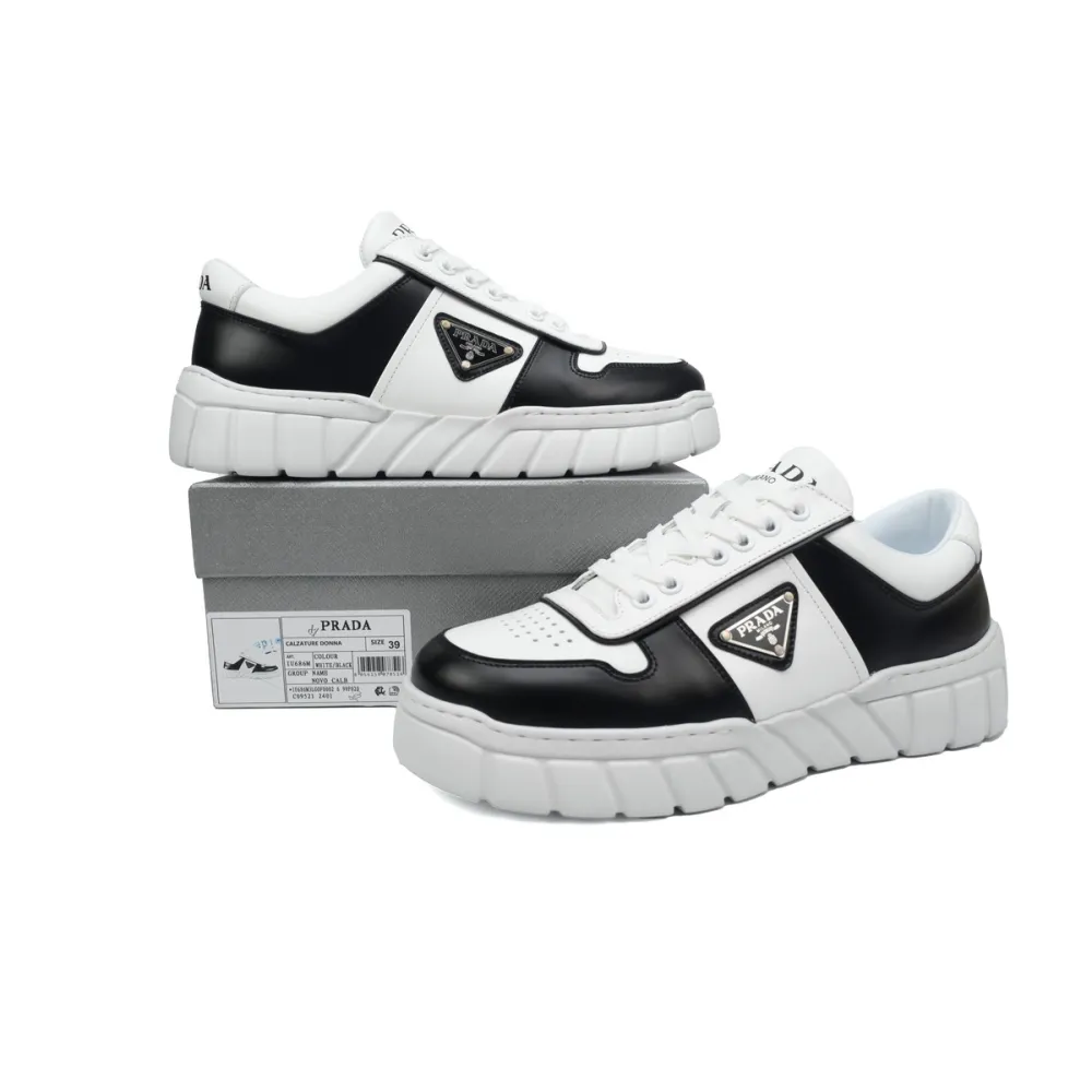 Prada Low-Top Sneakers Serrated Black And  White