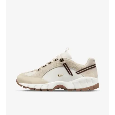  Nike Air Humara LX Jacquemus Light Bone and Gold DR0420-001 01