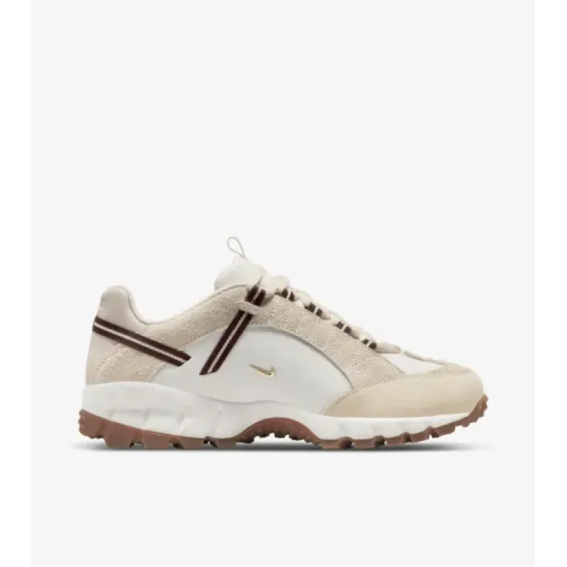  Nike Air Humara LX Jacquemus Light Bone and Gold DR0420-001