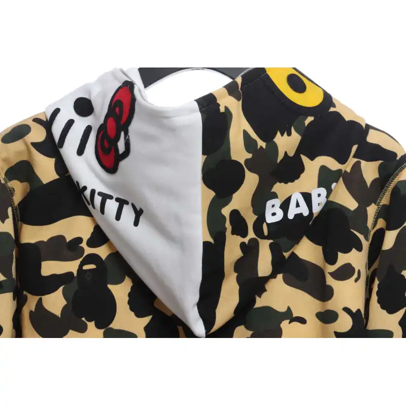  BAPE co-branded hell kitty camouflage zipper hoodie yellow