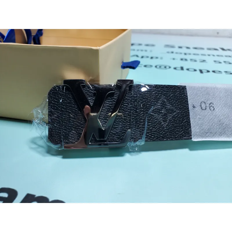 LV Calfskin Monogram Eclipse LV Initiales Belt CK0725