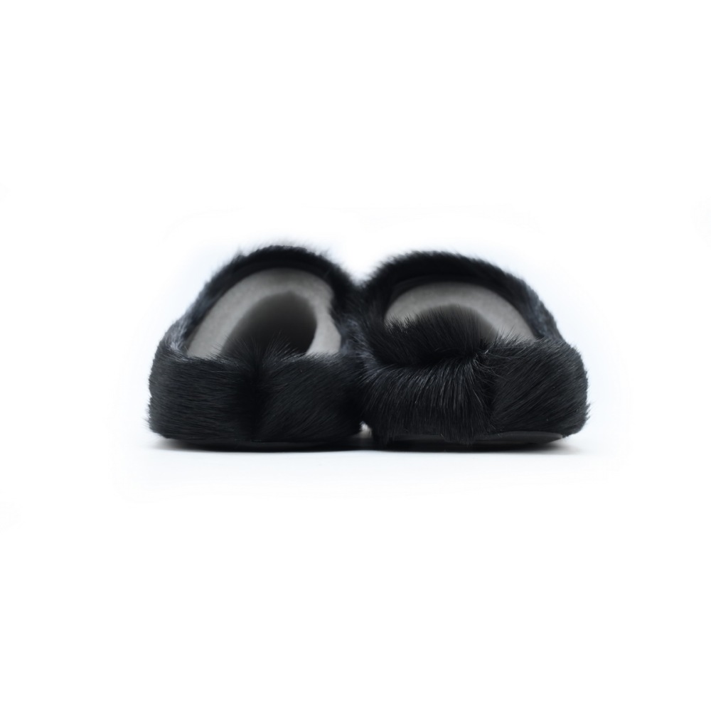 Marni Long-hair Calfskin Fussbett Sabot Black SBMR000600P412200N99