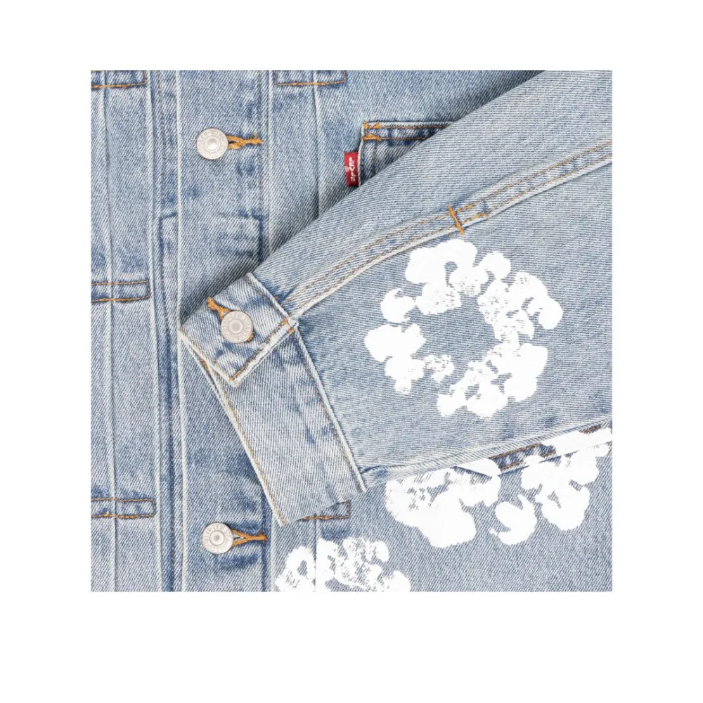 DT All Over Wreath Light Wash Jacket