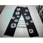 DT The Cotton Wreath Jeans Black