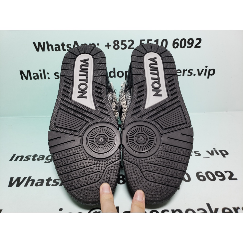 Louis Vuitton Monogram Plain Leather  1ABMHT