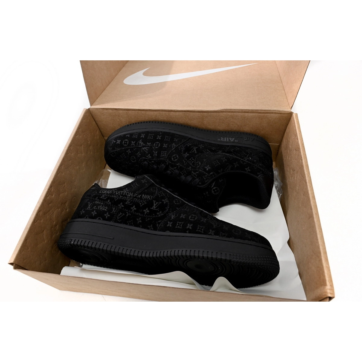 Louis Vuitton x Nike Air Force 1 Low All Black 1A9VD7