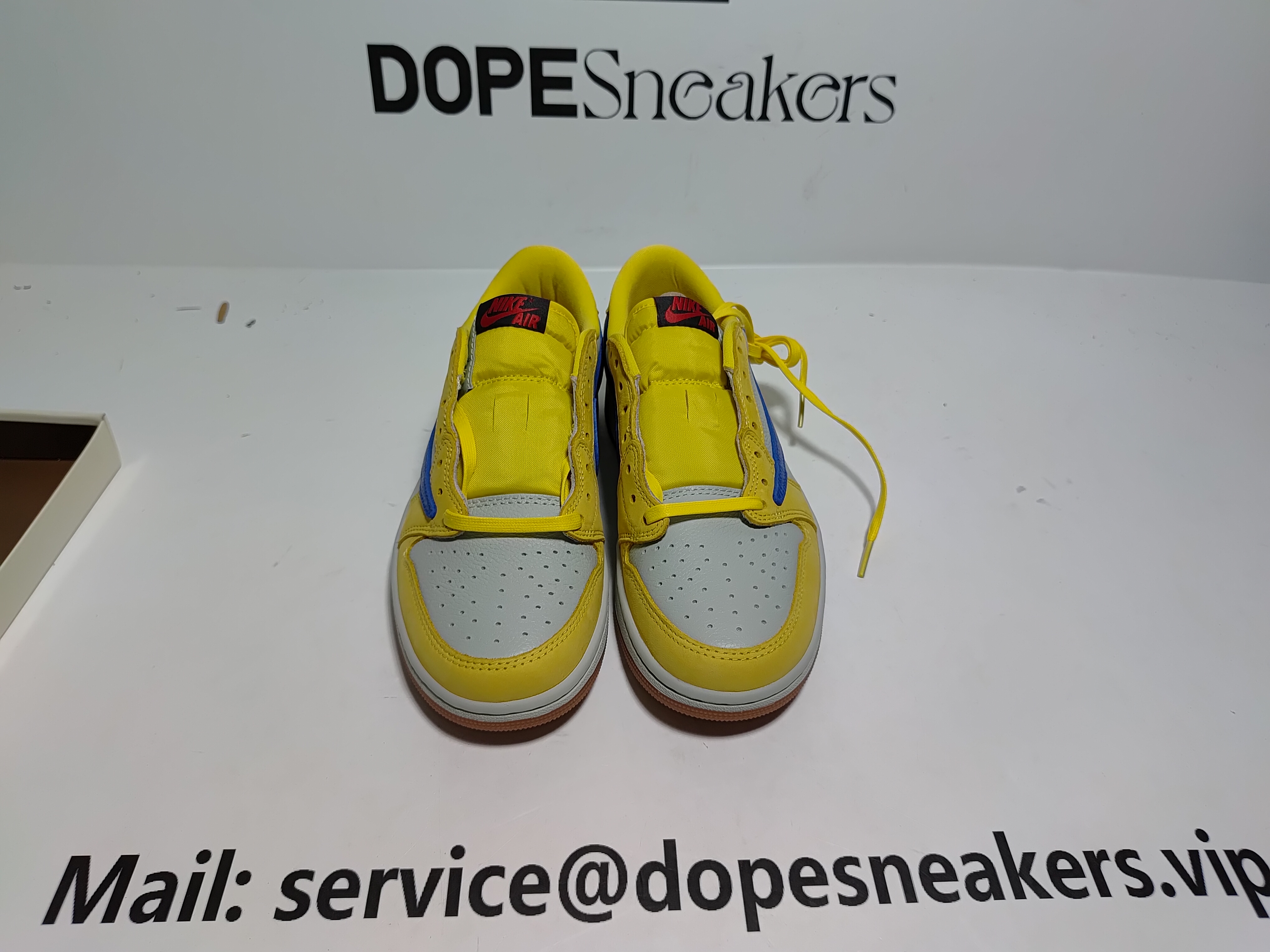 Travis Scott x Air Jordan 1 Low OG 'Canary' DZ4137-700