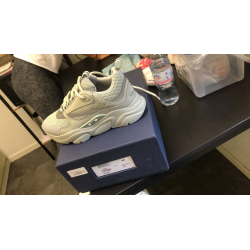 Dior B22 Triple Grey 3SN231YKA804 review Sara Sa