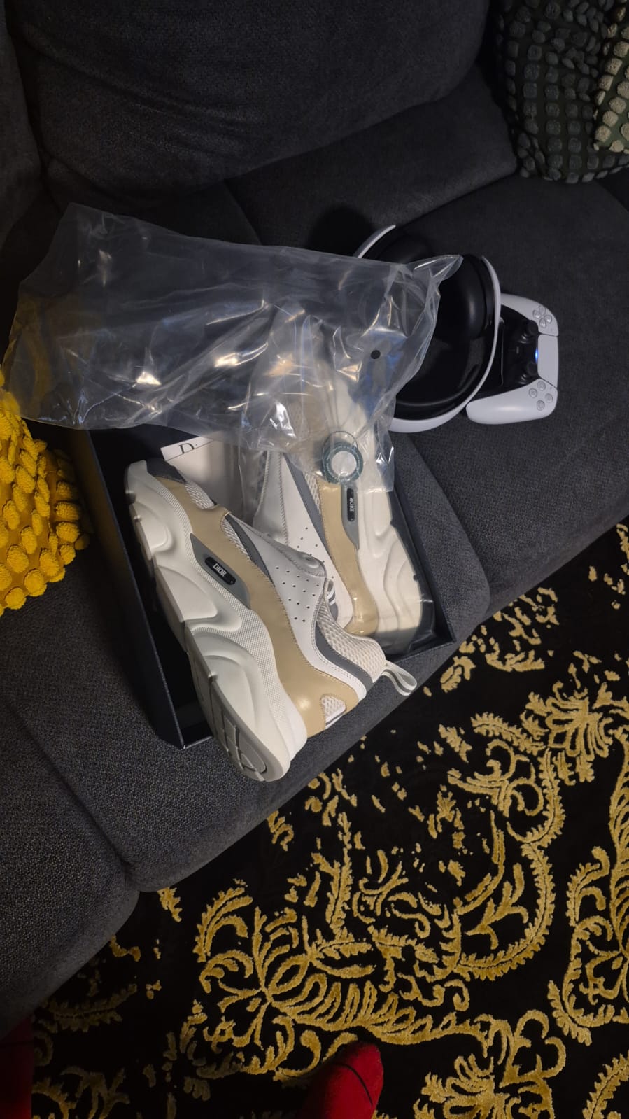 Dior B22 Cream Beige White review nniyah kanani
