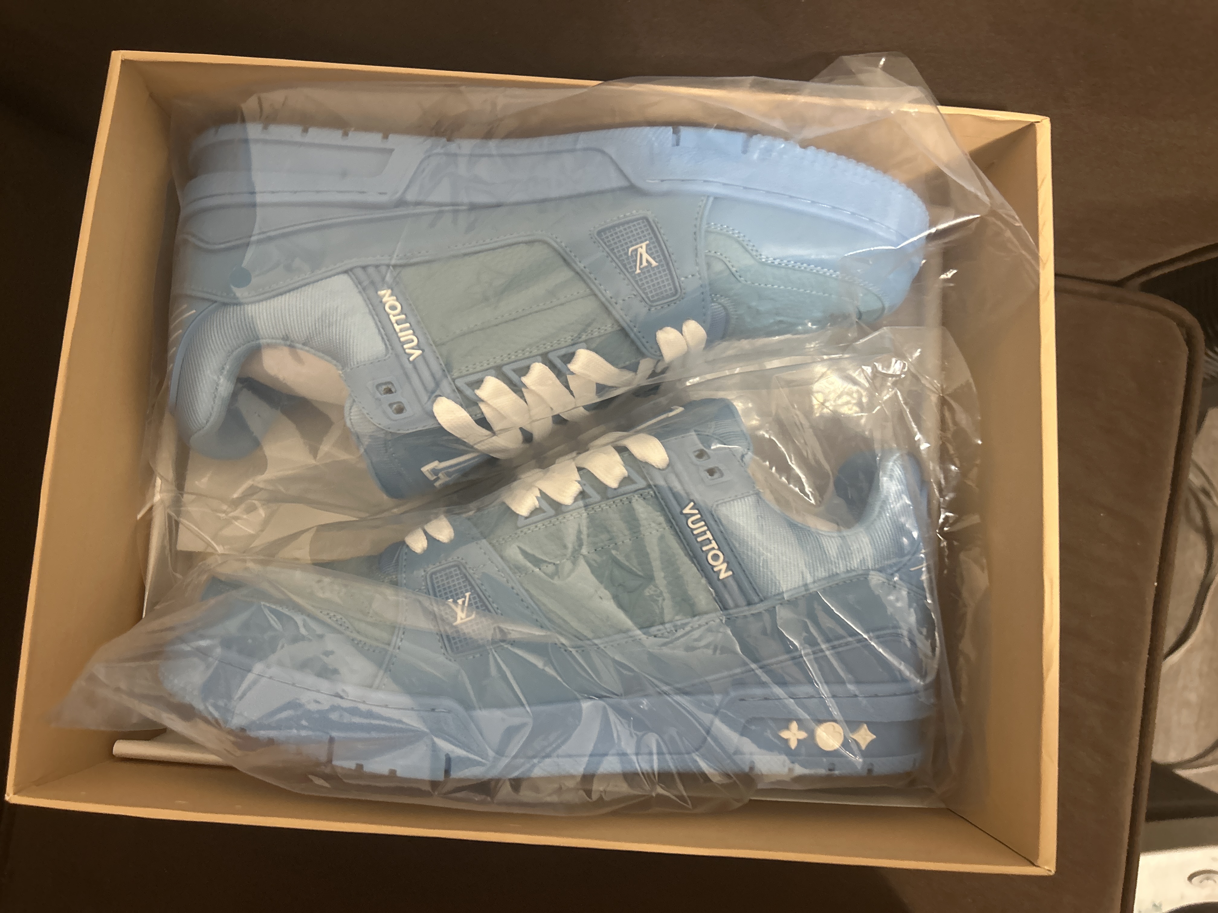 Louis Vuitton Trainer All Blue Embossing 1AARFG review M.W
