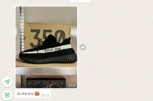 Old customers give good comments again——Yeezy  350 V2 Black White Review