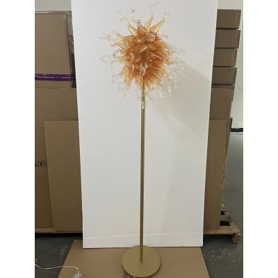 Chihuly Style Floor Lamp (Gold-to-Clear Gradient Glass) 02