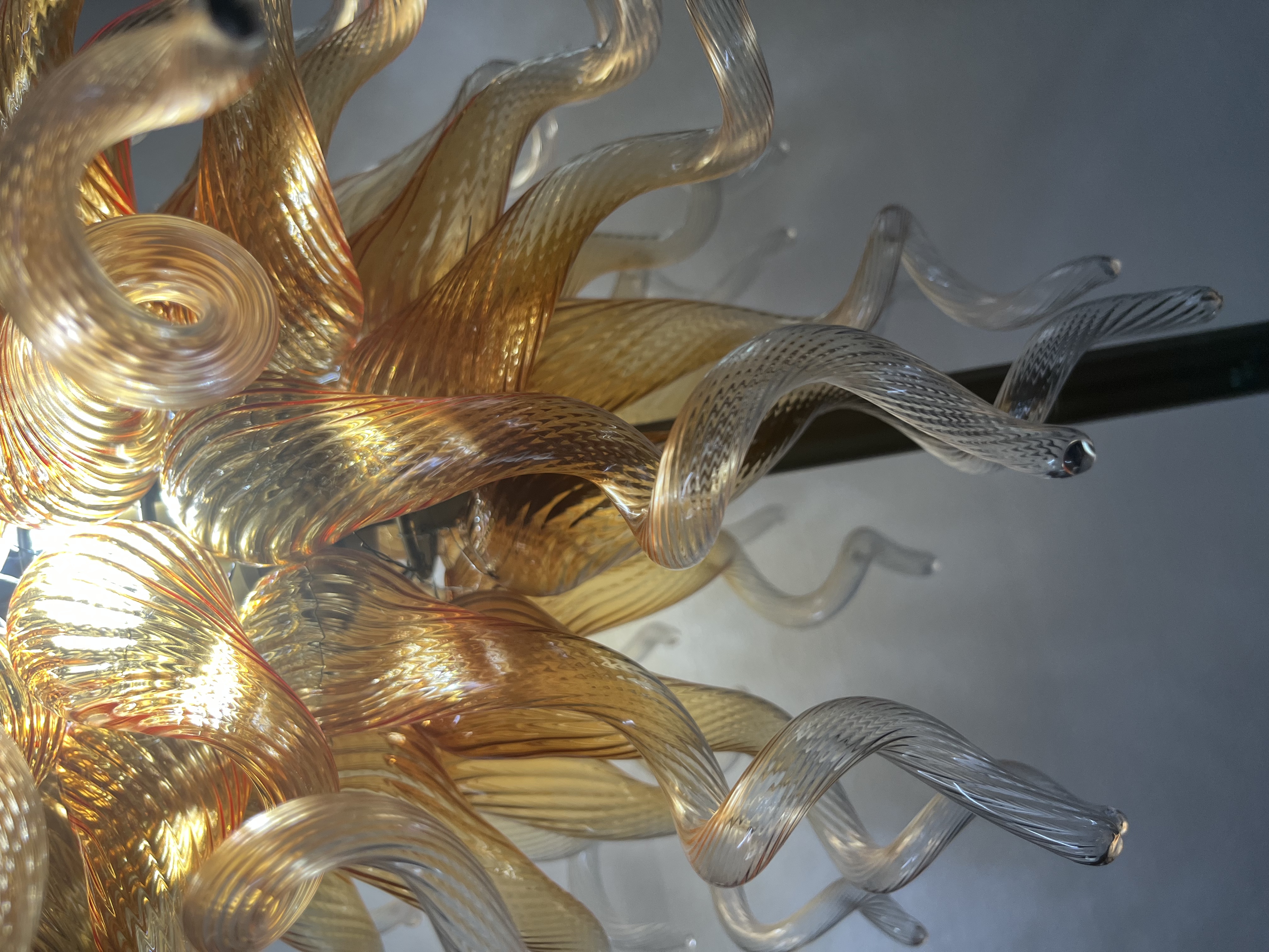 Chihuly Style Floor Lamp (Gold-to-Clear Gradient Glass)