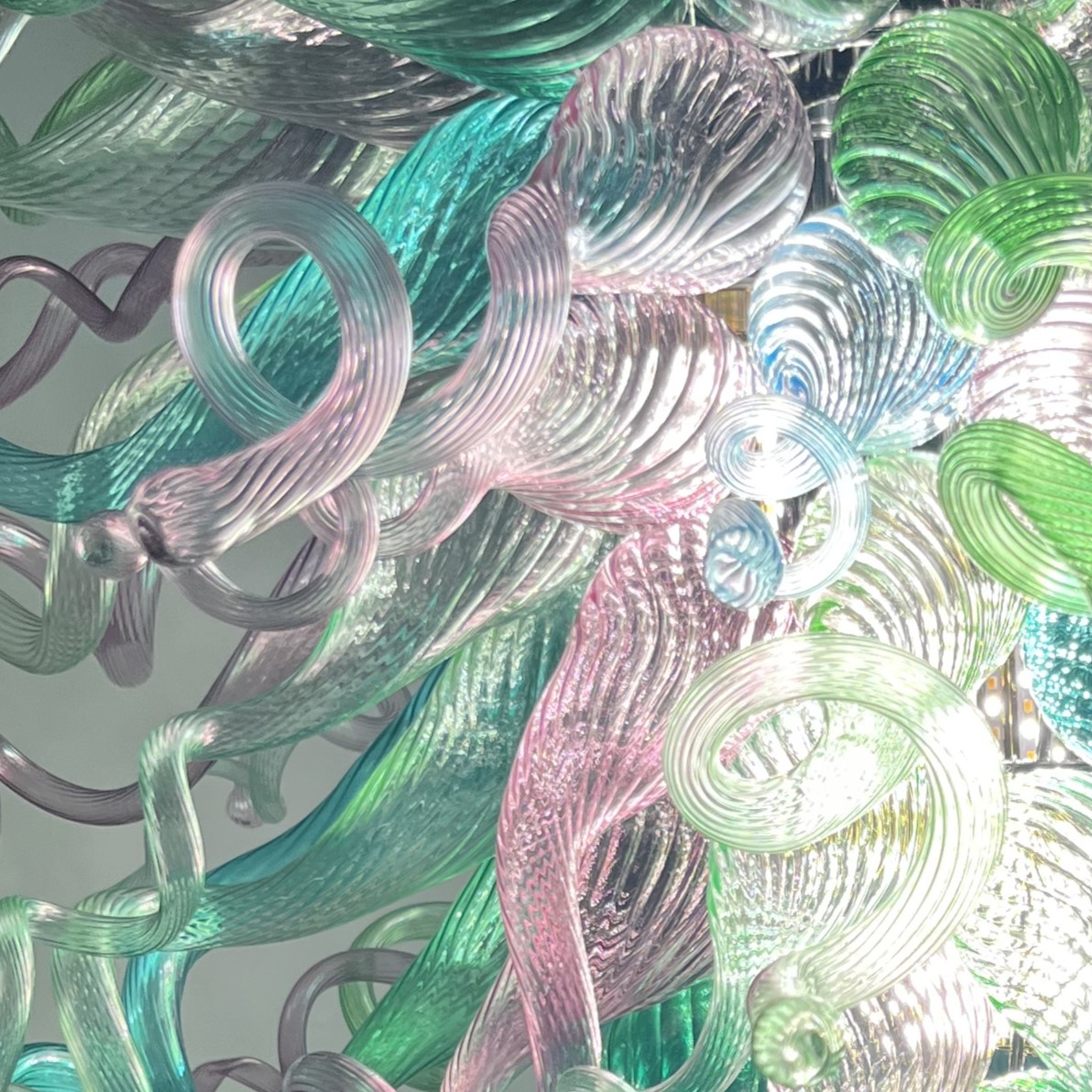 Hand Blown Glass Chandelier Chihuly Style Chandelier For Sale (Colorful)