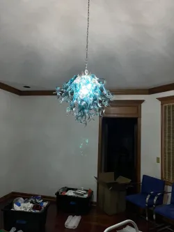 Chihuly Style Chandeliers Hand Blown Glass Chandelier(Blue) review Suzanne Tapia 04