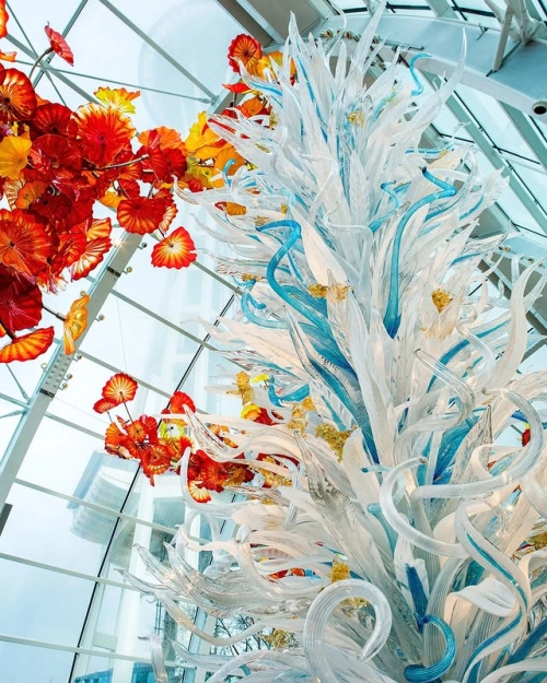 Clear Murano Glass Chandeliers: Bringing Transparent Elegance to Your Space