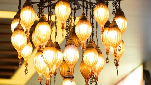 What Makes Remshep Blown Glass Chandeliers Trendy in 2026