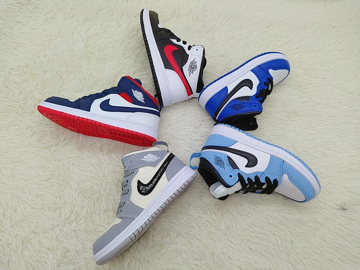 Jordan 1 Kids Shoes