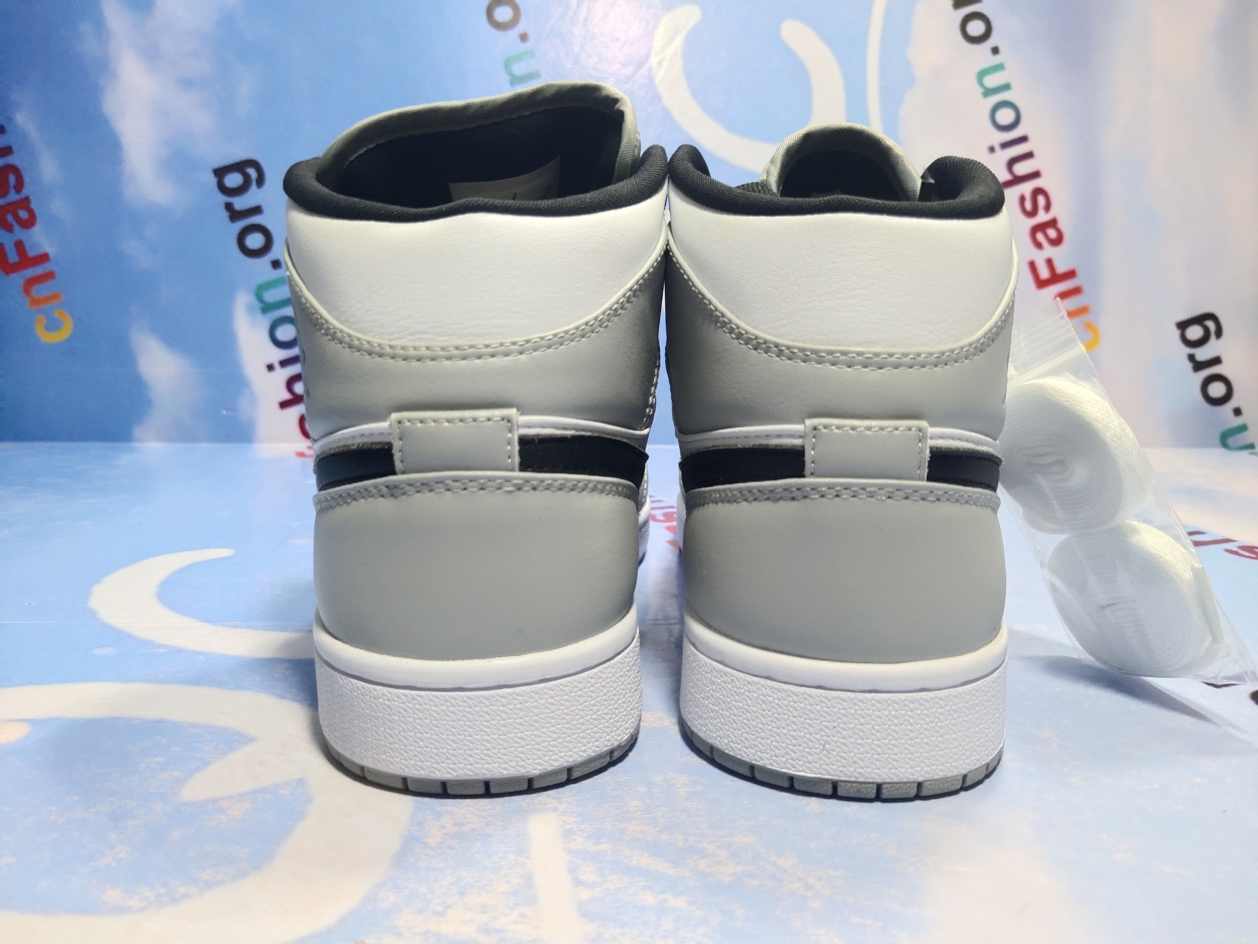 OG Jordan 1 Mid Light Smoke Grey