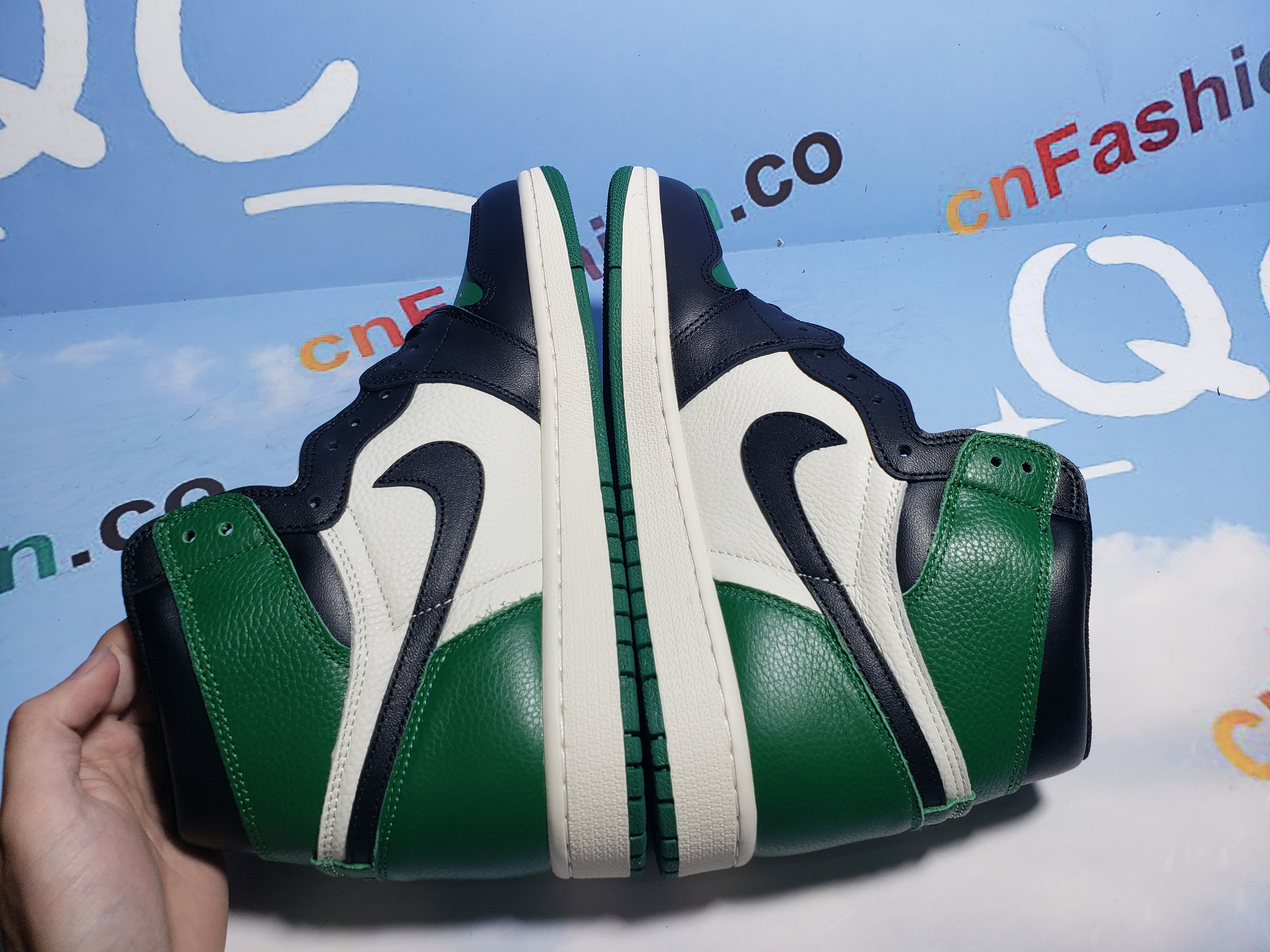 OG Jordan 1 Retro High Pine Green