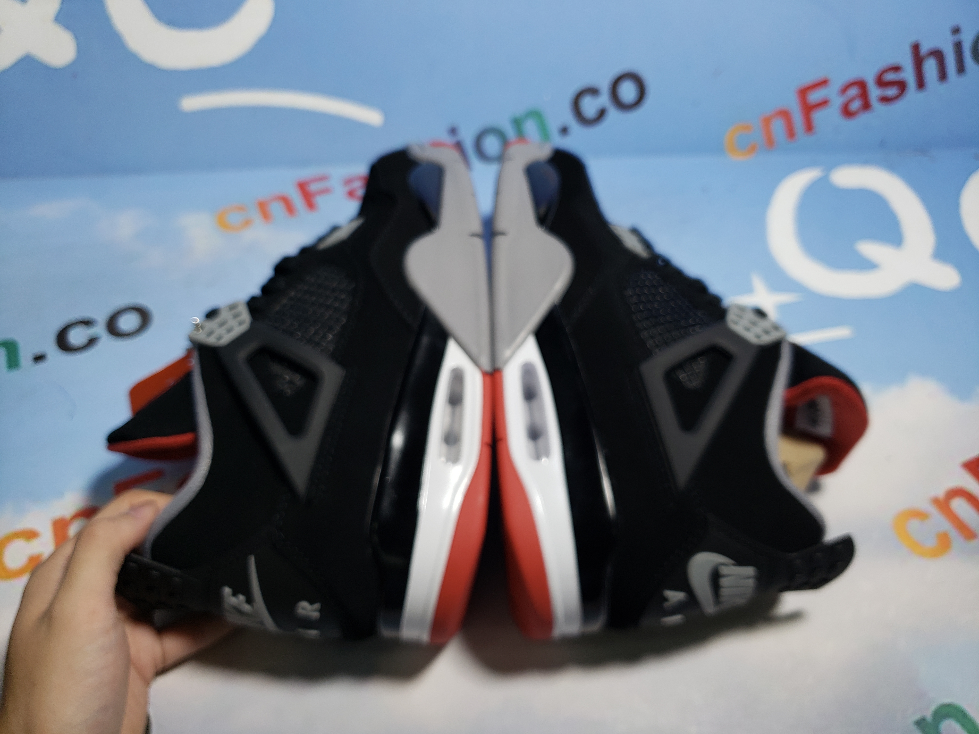 OG Jordan 4 Retro Bred (2019),308497-060
