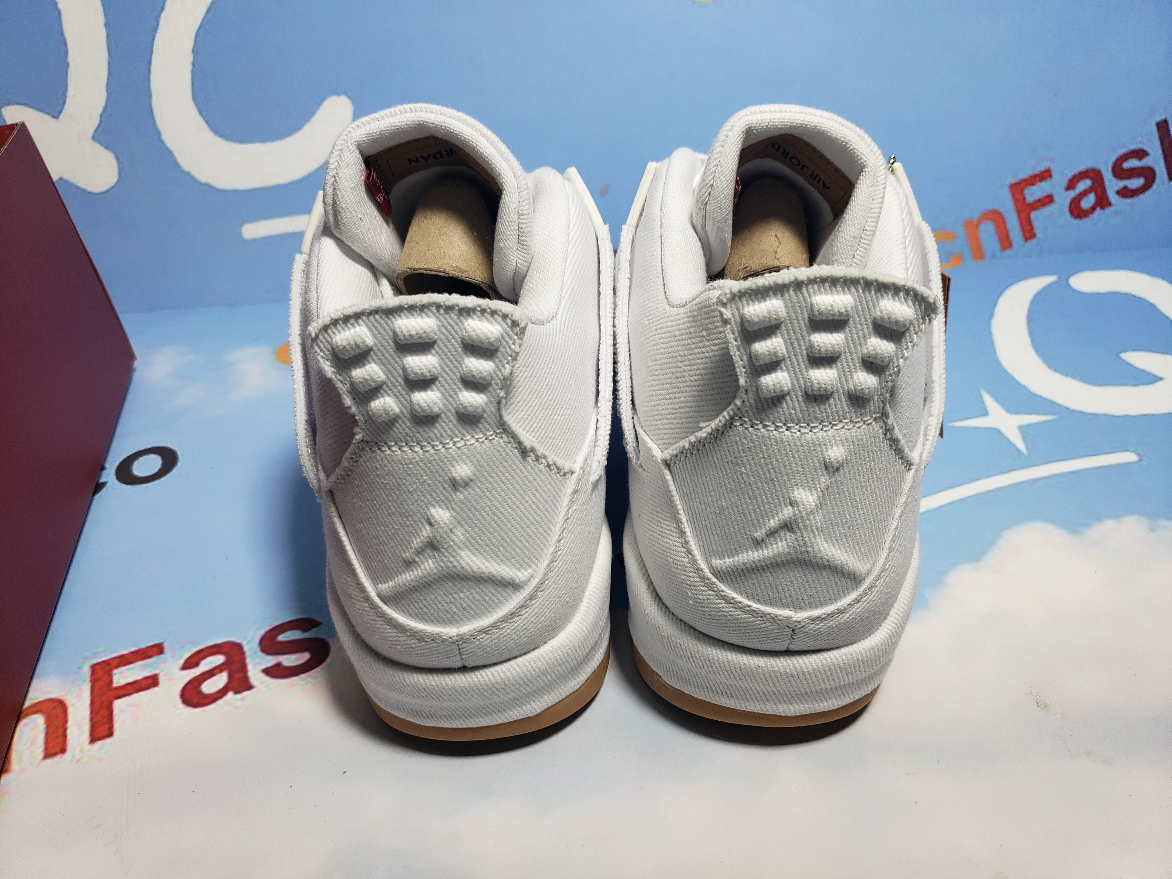 OG Jordan 4 Retro Levi's White (Levi's Tag)