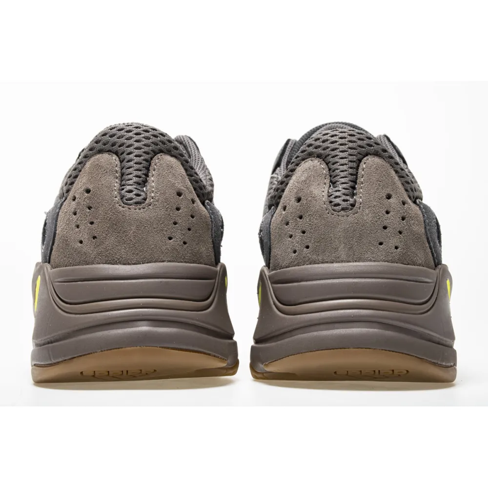 OG Yeezy 700 Mauve