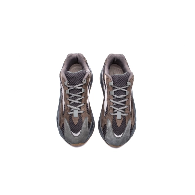 OG Yeezy Boost 700 V2 Geode 02