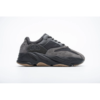 OG Yeezy Boost 700 Utility Black 01