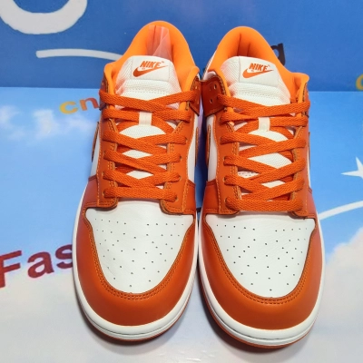 OG Dunk Low SP Syracuse (2020) 02