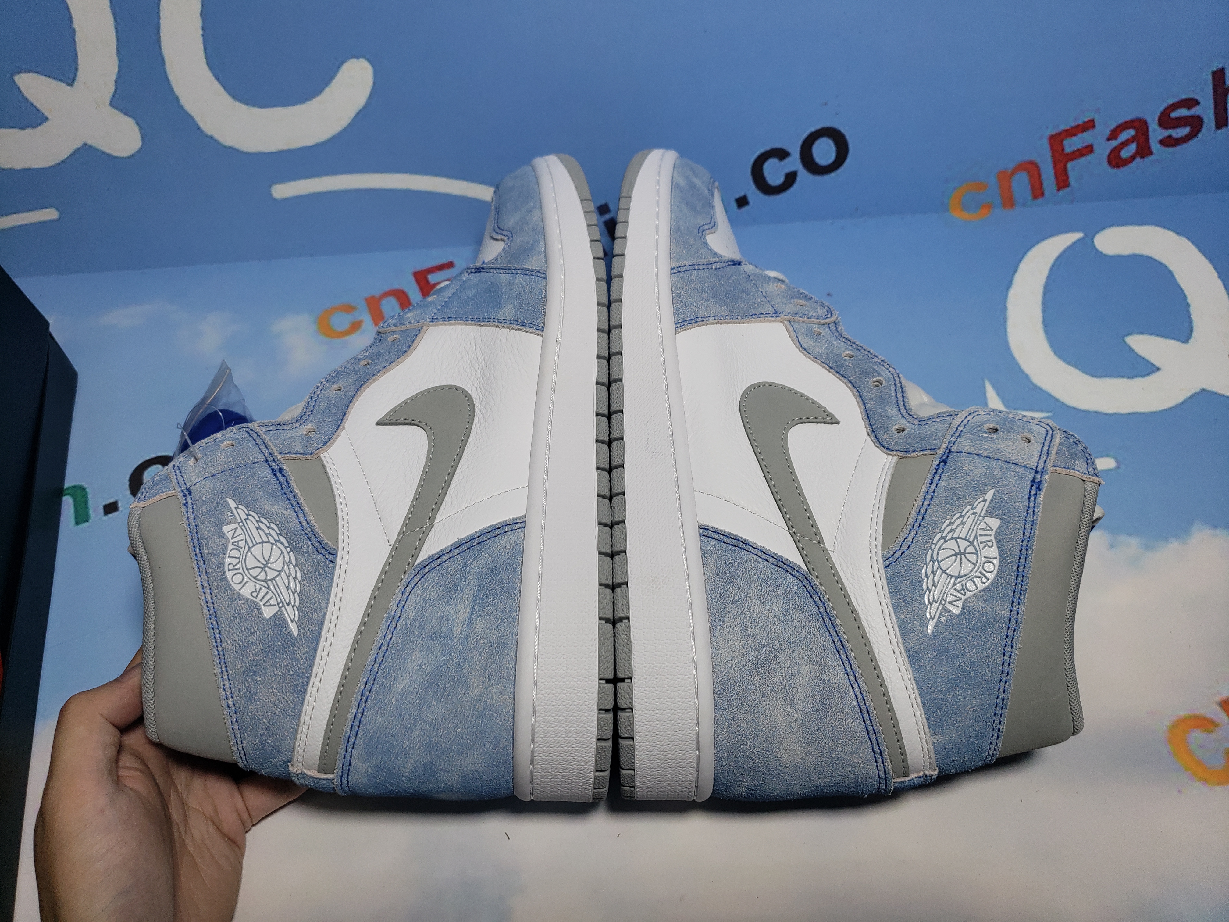 PKGoden Jordan 1 Retro High OG Hyper Royal,555088-402
