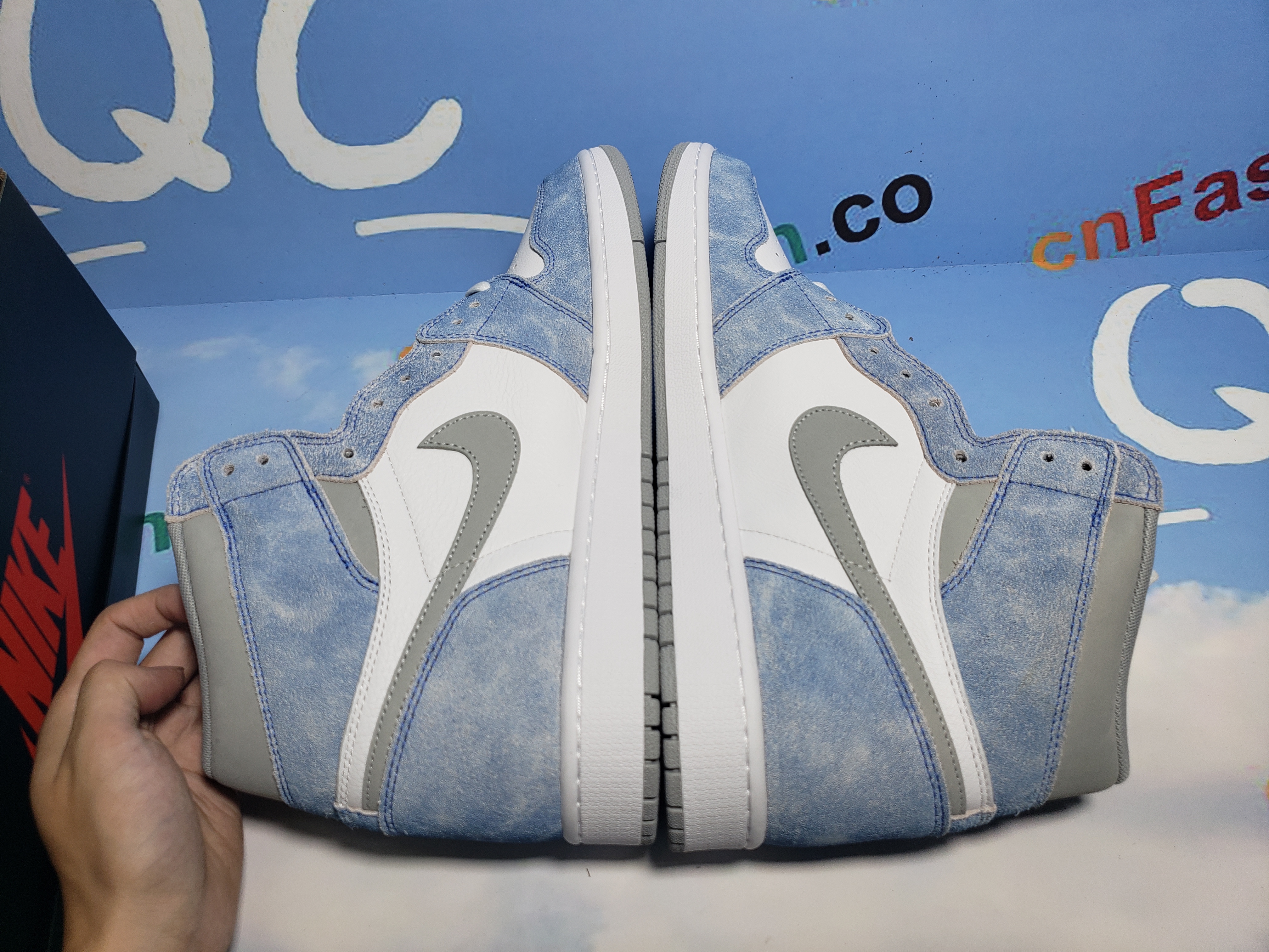 PKGoden Jordan 1 Retro High OG Hyper Royal,555088-402