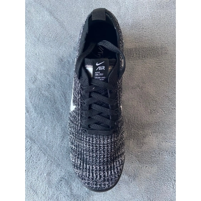 OG Air VaporMax Flyknit 3 Oreo 02