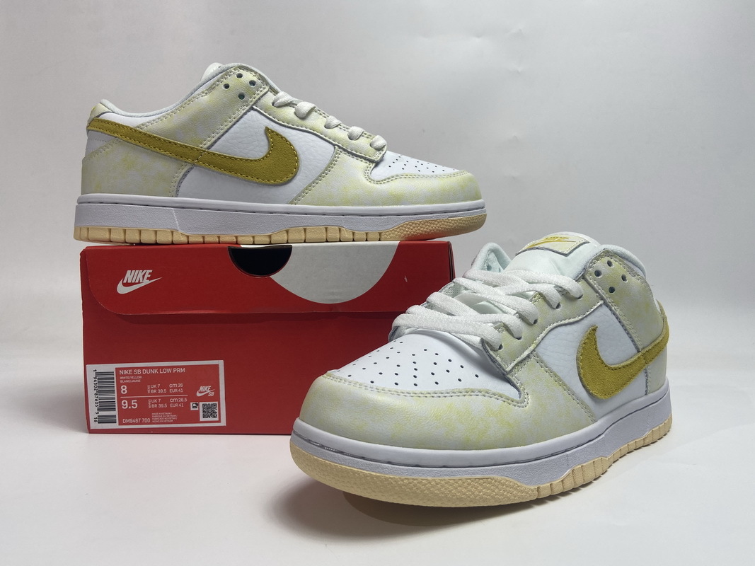 OG Dunk Low Strike Yellow