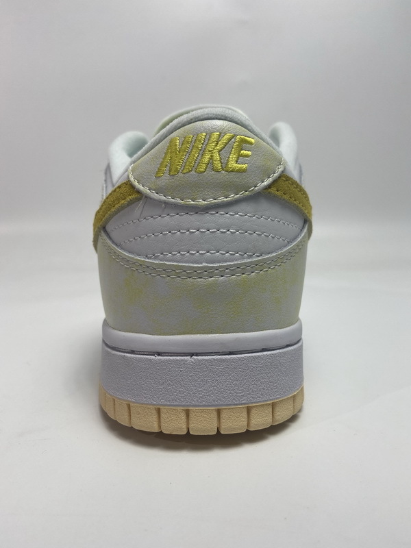OG Dunk Low Strike Yellow