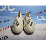 OG Yeezy Foam RNNR Ararat