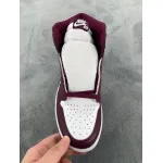 OG Jordan 1 Retro High OG Bordeaux