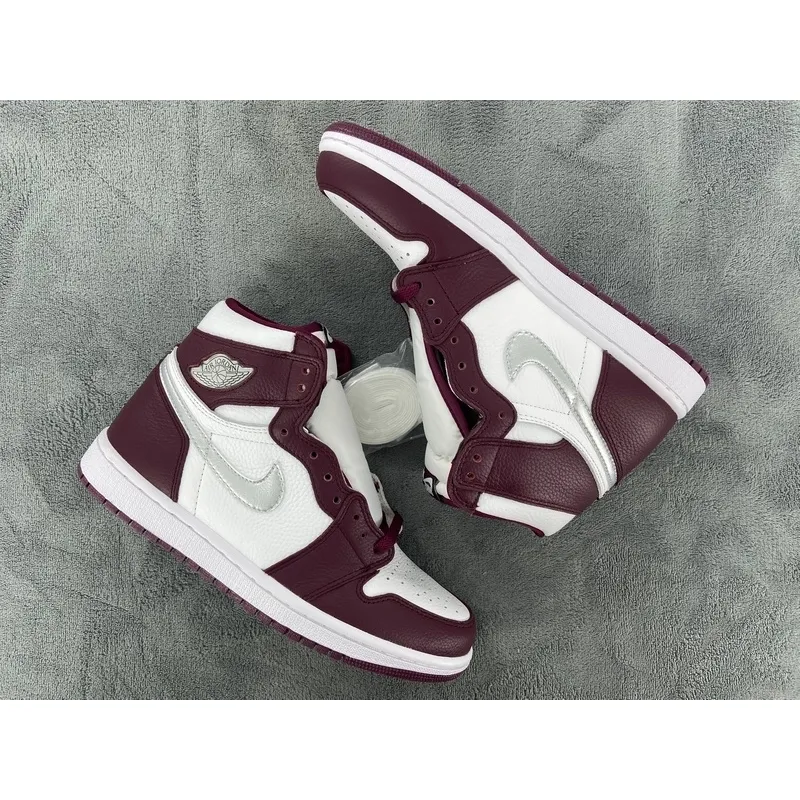 OG Jordan 1 Retro High OG Bordeaux