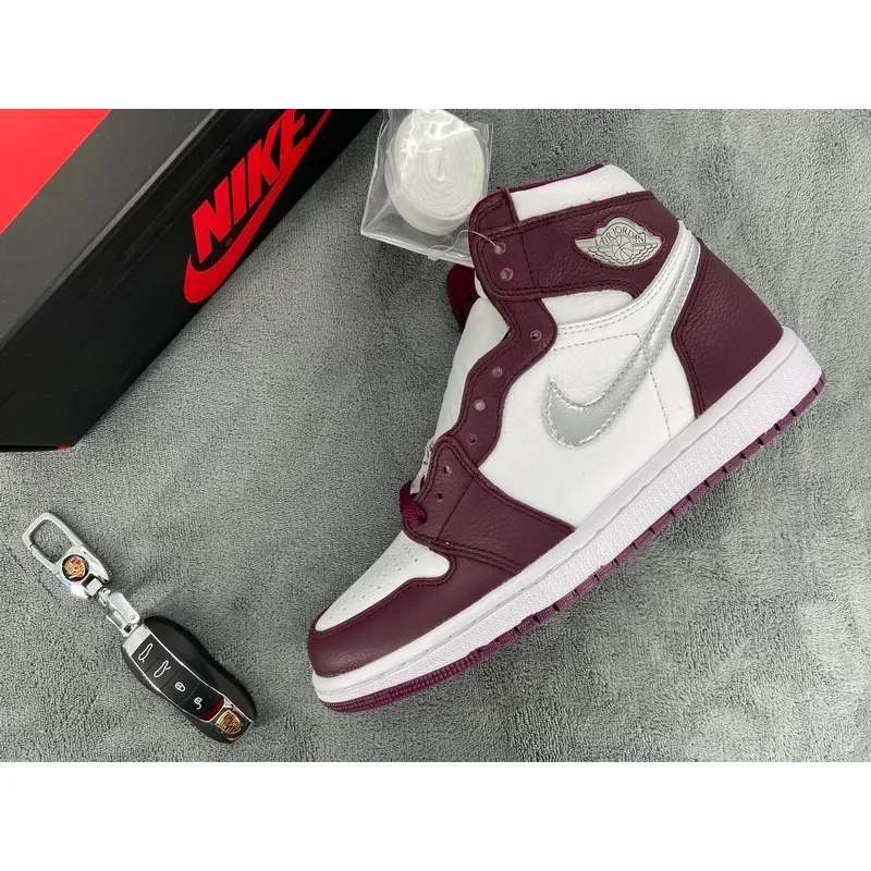 OG Jordan 1 Retro High OG Bordeaux